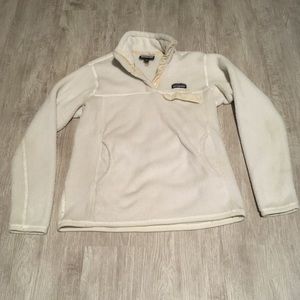 white patagonia pullover